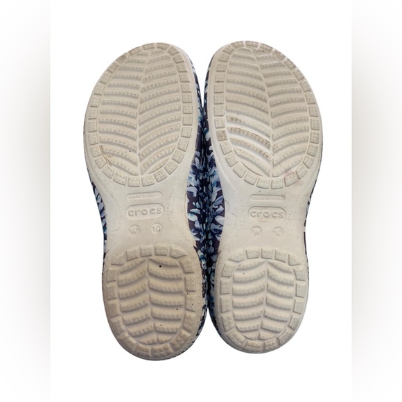 Crocs Discontinued Freesail Graphic Clogs Floral Size 10 Rare HTF EUC - Picture 6 of 10